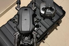 Selling: drone dji matrice 200 v2 cámara x4s 