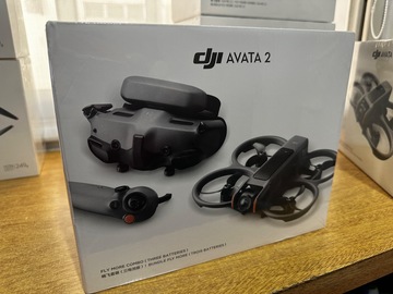 Selling: Nuevo DJI AVATA 2 fly more combo (3 baterias) caja USD 1550