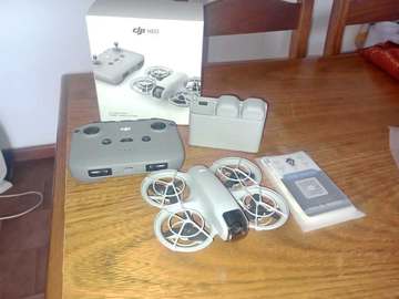 Selling: DJI NEO FLY MORE COMBO